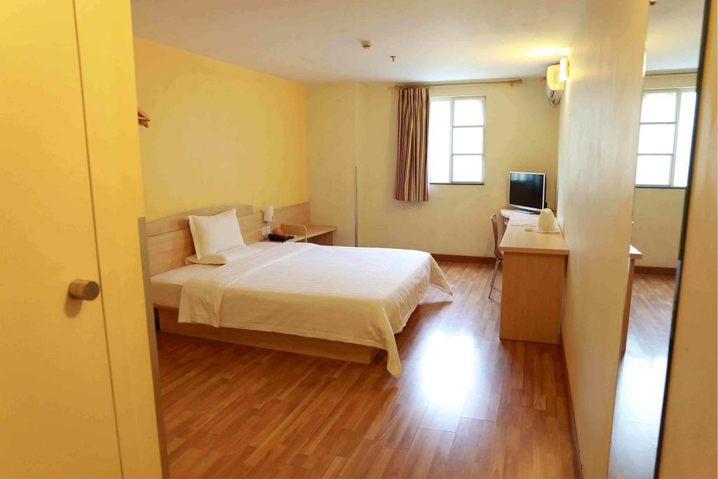 7Days Inn Dalian Wafangdian Railway Station Habitación foto